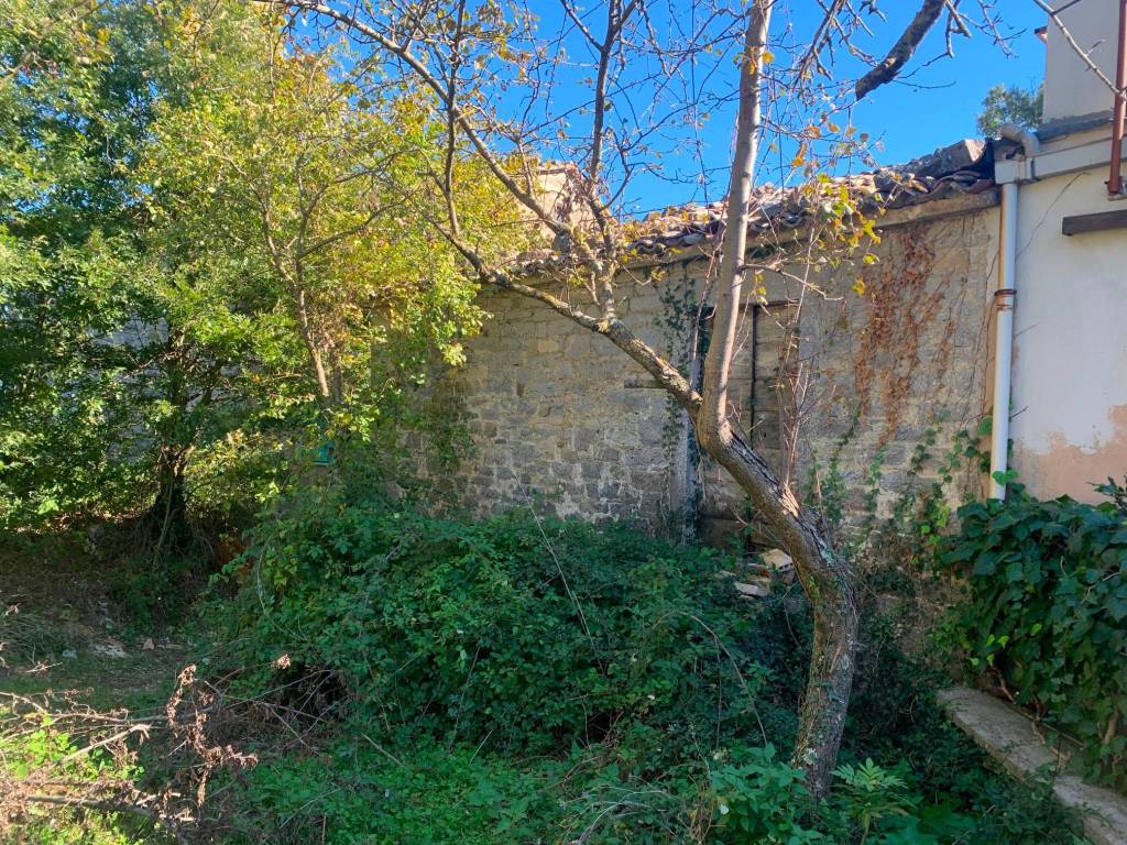 Casa indipendente a Semproniano in Strada dei Poggi - Foto 3