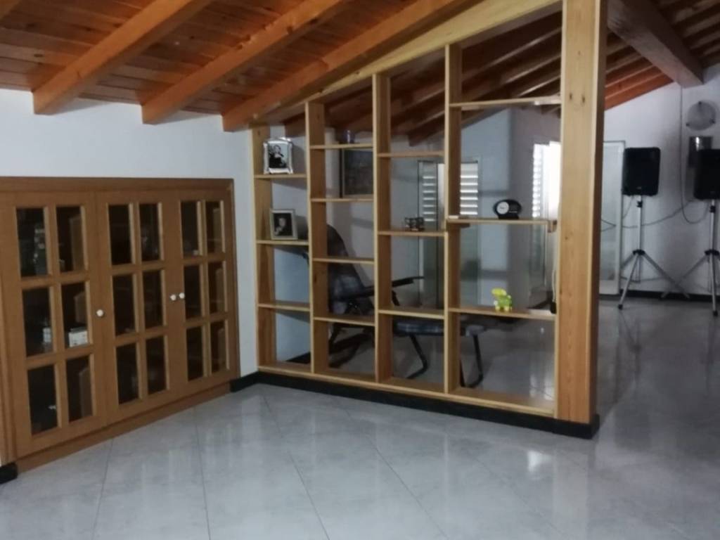 Appartamento a Aci catena in Via Salvo D'Acquisto - Foto 2