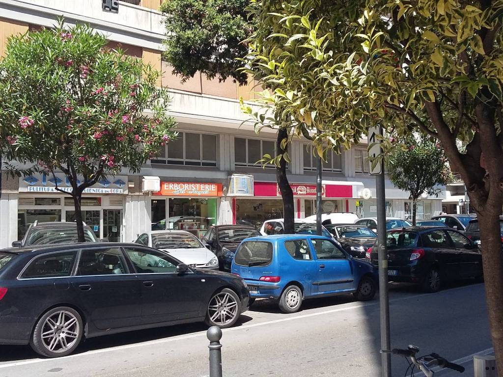 Immobile a San benedetto del tronto in Via Simone Formentini, 74 - Foto 2
