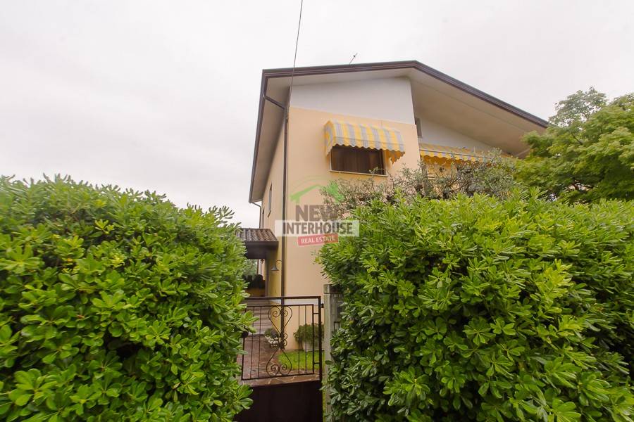 Appartamento a Cordenons in Via Udine, 55 - Foto 2