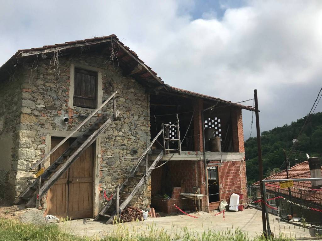 Villa a Roccavignale in Via Roma - Foto 3