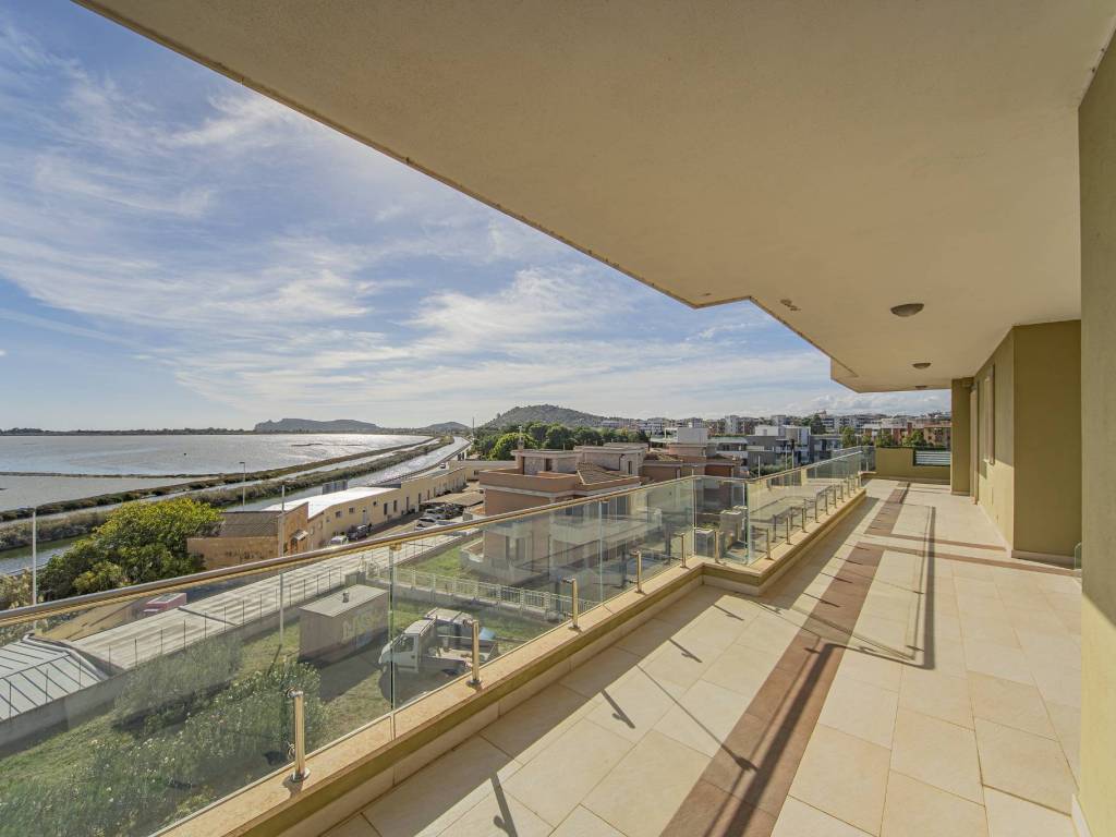 Attico / mansarda a Cagliari in Via San Josemaría Escrivá de Balaguer - Foto 3