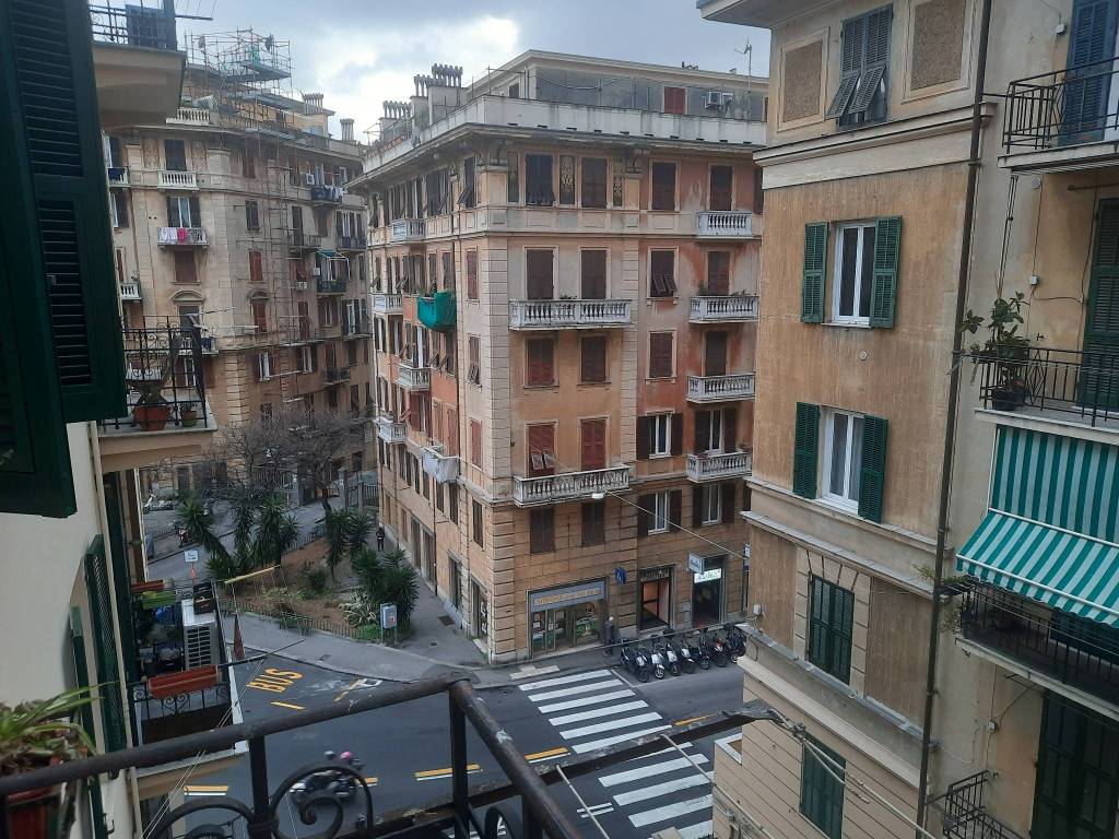 Appartamento a Genova in Via Giovanni Torti, 46 - Foto 2