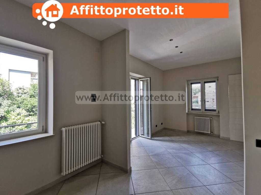 Appartamento a Formia in Via Adalgiso Ferrucci, 22 - Foto 2