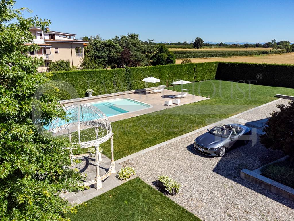 Villa a Robecco sul naviglio in Via Fratelli Bandiera, 31 - Foto 3