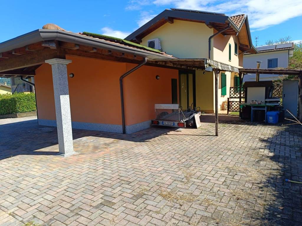 Villa a Gavirate in Viale Ticino - Foto 4