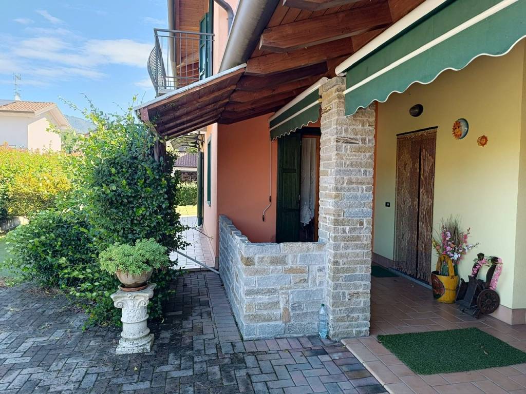 Villa a Gavirate in Viale Ticino - Foto 5