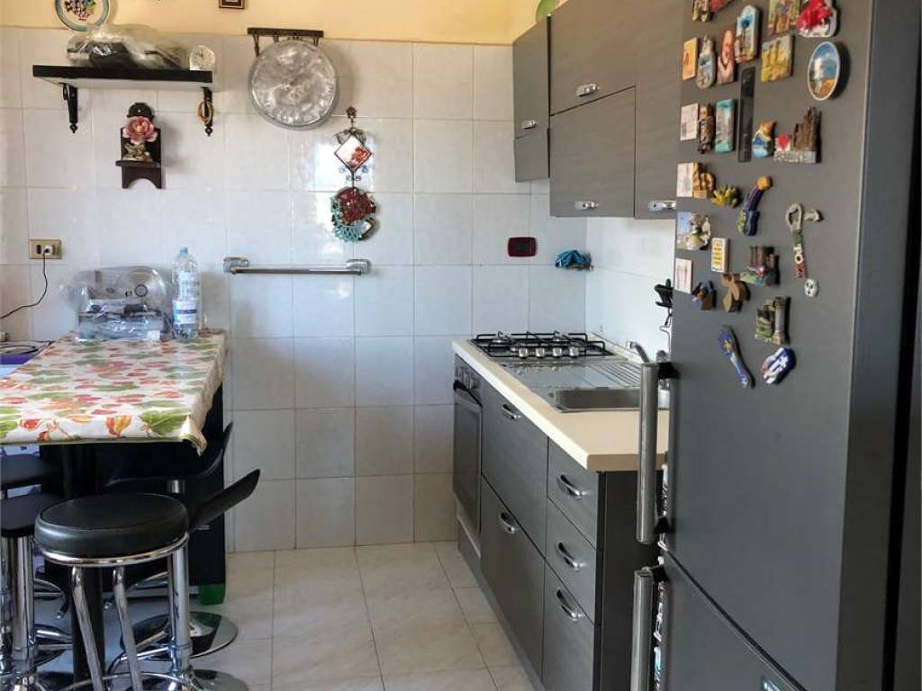 Appartamento a Mondragone in Via Sementini - Foto 2