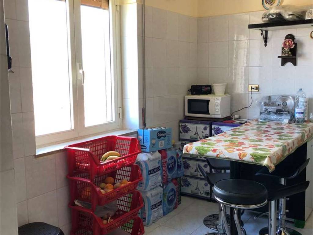 Appartamento a Mondragone in Via Sementini - Foto 3