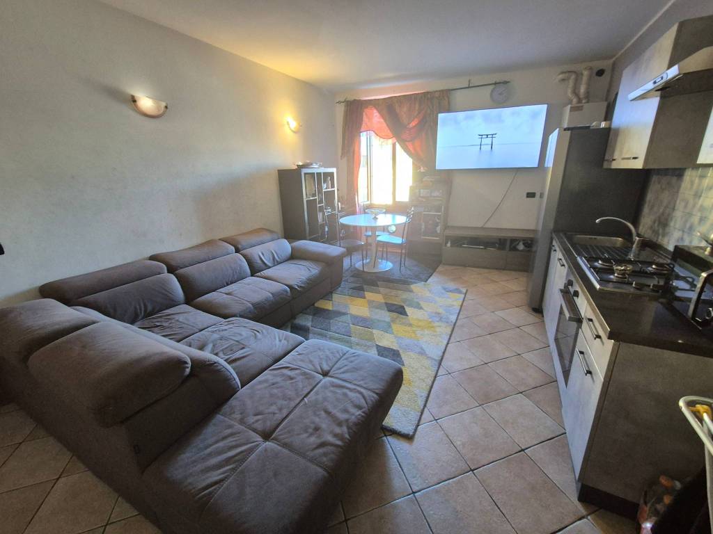 Appartamento a Castenedolo in Via Guglielmo Oberdan - Foto 3