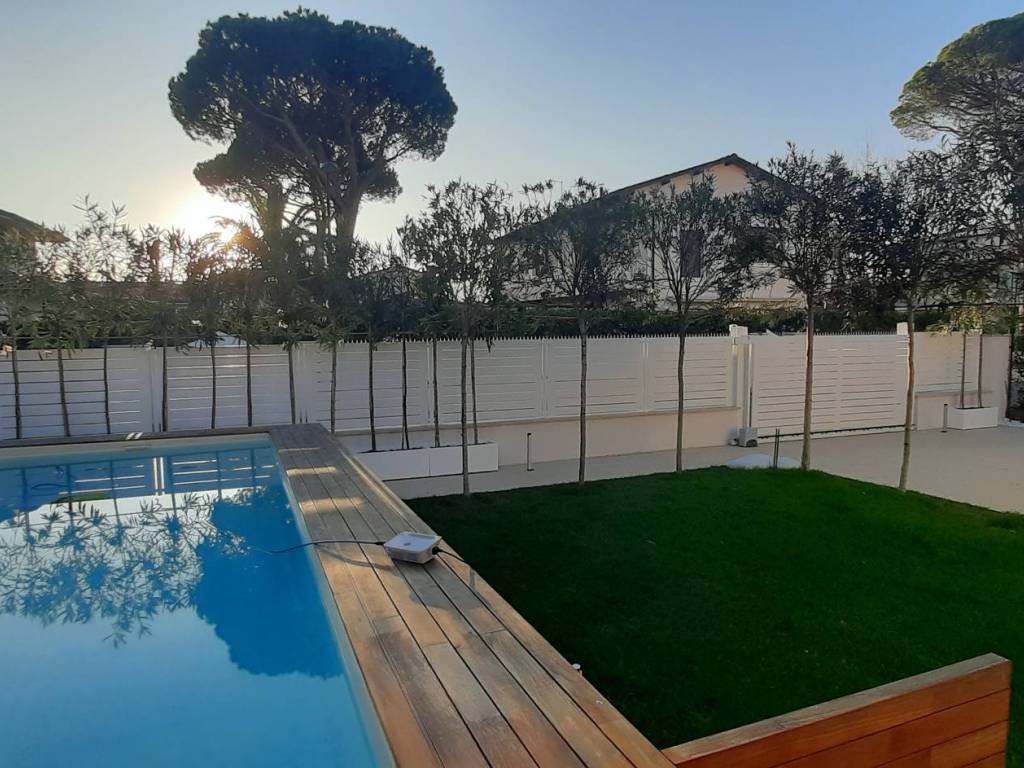 Villa a Forte dei marmi in Via Giovanni Agnelli, 101 - Foto 5
