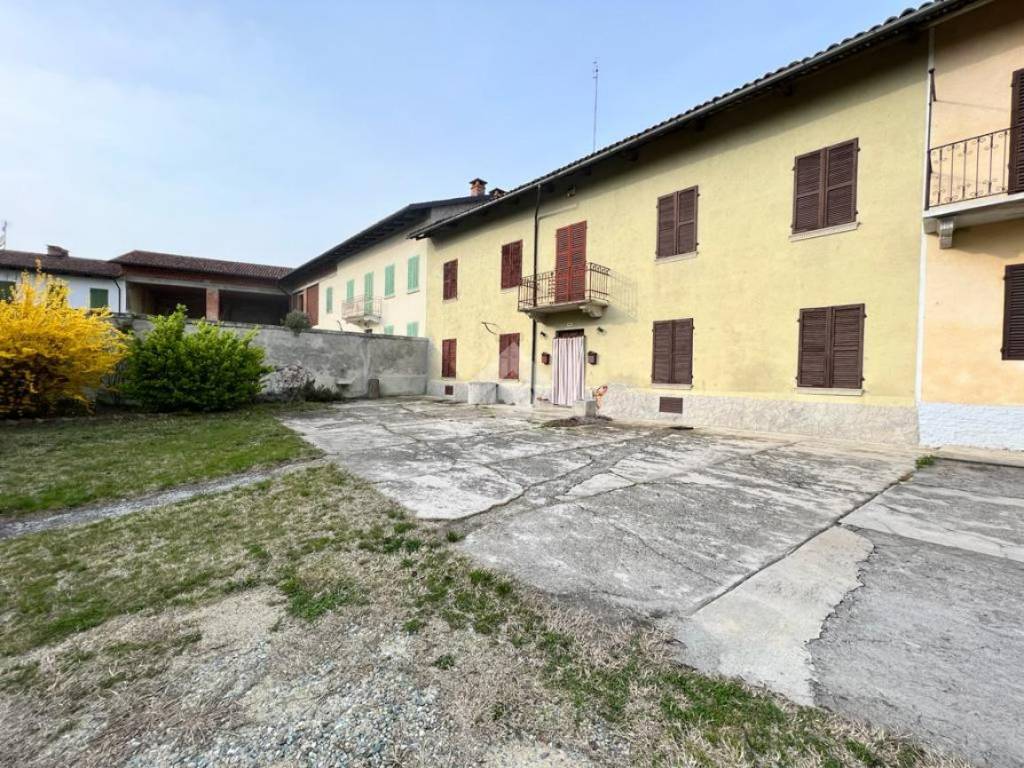 Casa indipendente a Piea in Via Marconi, 30 - Foto 2