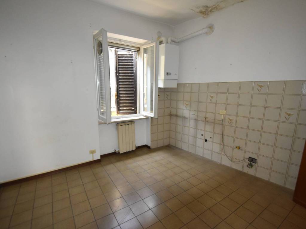 Appartamento a Vercelli in Via Rodolfo Gattinara di Zubiena - Foto 4