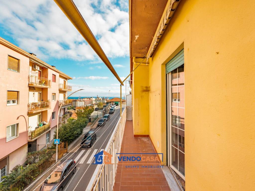 Appartamento a Imperia in Via Sant'Agata, 74 - Foto 2