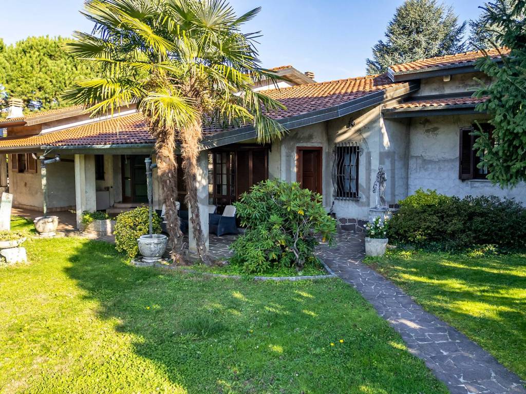 Villa a Locate varesino in Via Gran Sasso - Foto 3