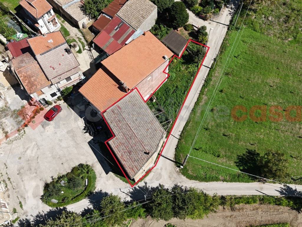 Casa indipendente a San martino valle caudina in via piacentile, 83/85 - Foto 2