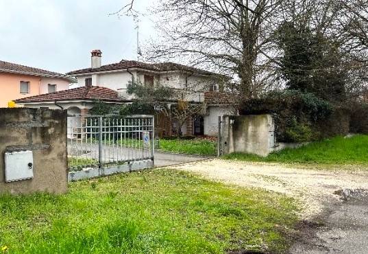 Villa a Pegognaga in Via Achille Grandi, 26 - Foto 2