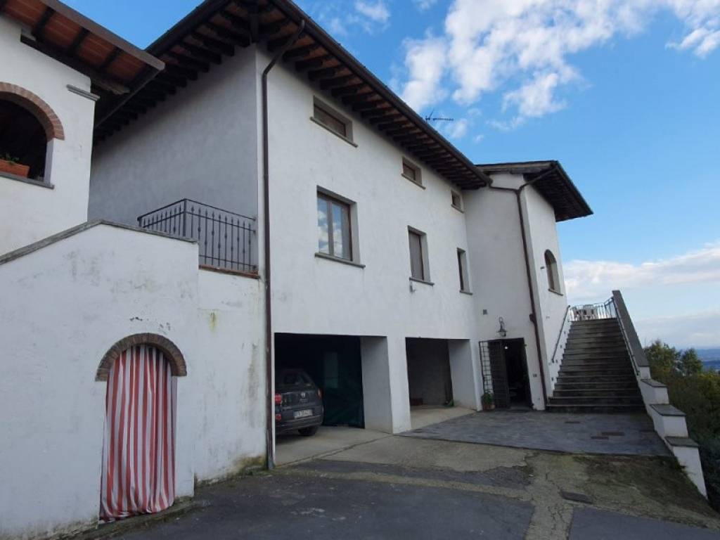 Villa a Pescia in Via dei Colli per Uzzano, 18 - Foto 2