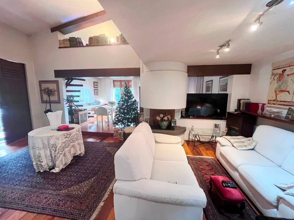 Villa a Prato in Via Gaetano Salvemini - Foto 4