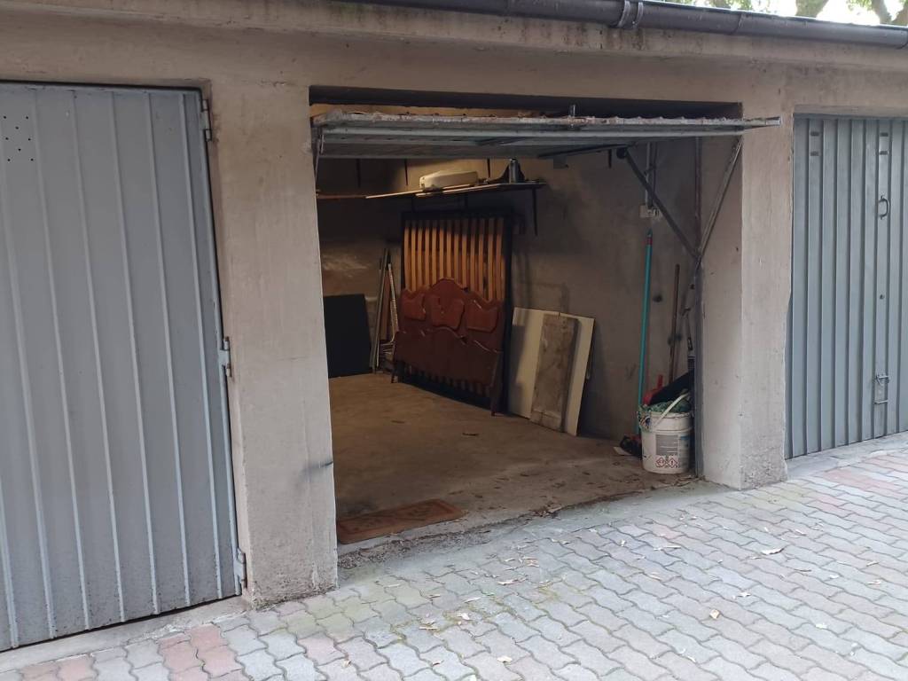 Box / garage a Ferrara in Via dell'Indipendenza, 35 - Foto 2