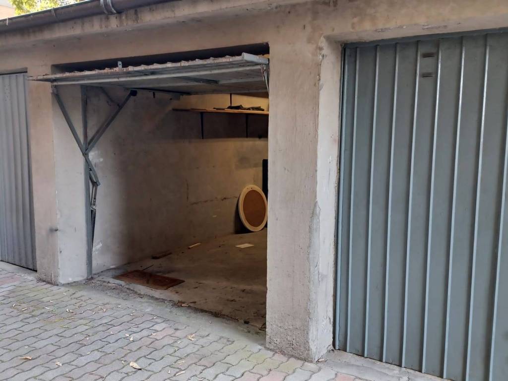 Box / garage a Ferrara in Via dell'Indipendenza, 35 - Foto 4
