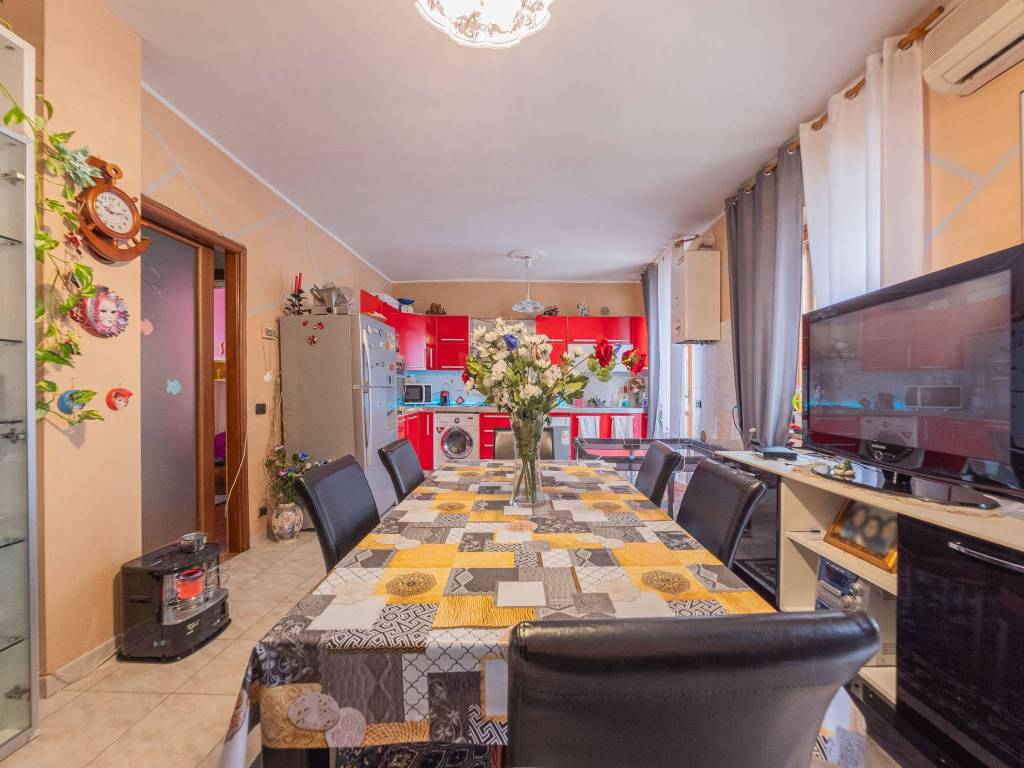 Appartamento a Asti in Frazione Quarto Inferiore - Foto 2