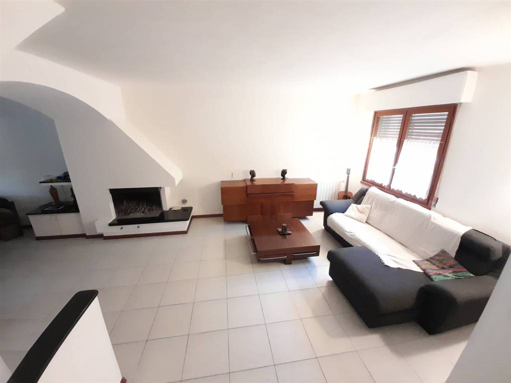 Casa indipendente a Luni - Foto 3