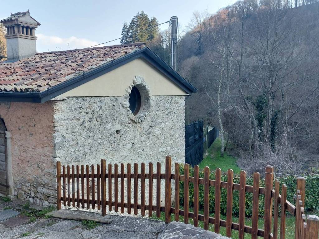 Rustico / casale a Ferrara di monte baldo in Strada Provinciale Monte Baldo - Foto 3
