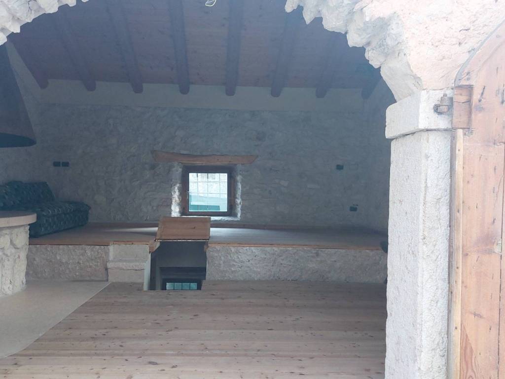 Rustico / casale a Ferrara di monte baldo in Strada Provinciale Monte Baldo - Foto 4