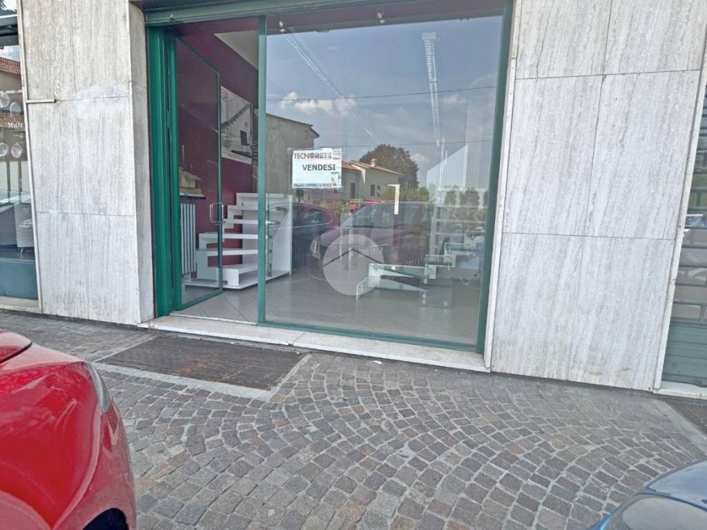 Appartamento a Lesmo in Via G. Marconi, 18 - Foto 2