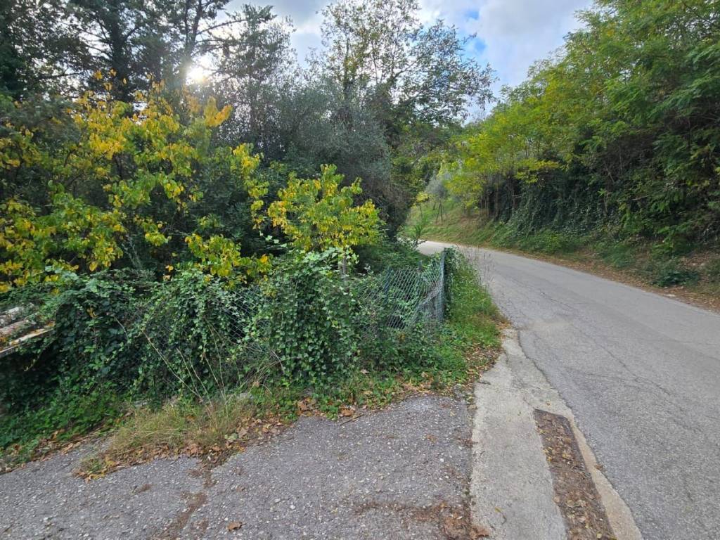 Terreno a Perugia in Strada di San Marino - Foto 3