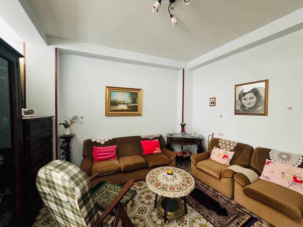 Appartamento a Grottaminarda in VIA PIETRANTONIO PERILLO, 18 - Foto 2