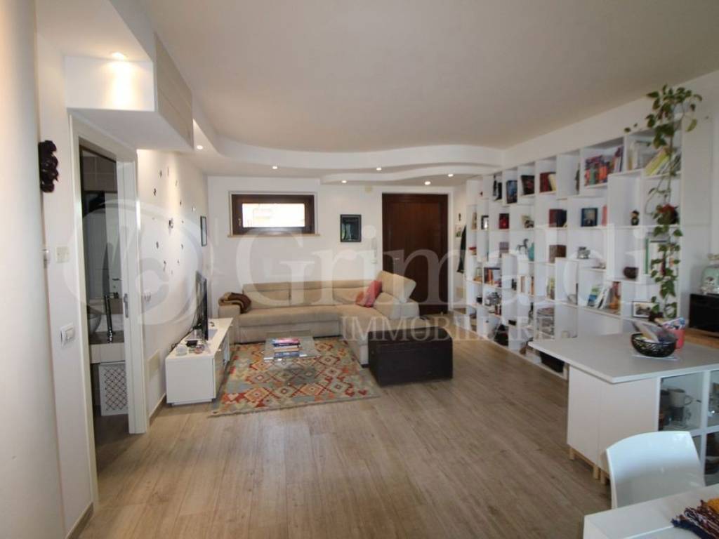 Appartamento a Jesi in VIA RONCAGLIA , 0 - Foto 4