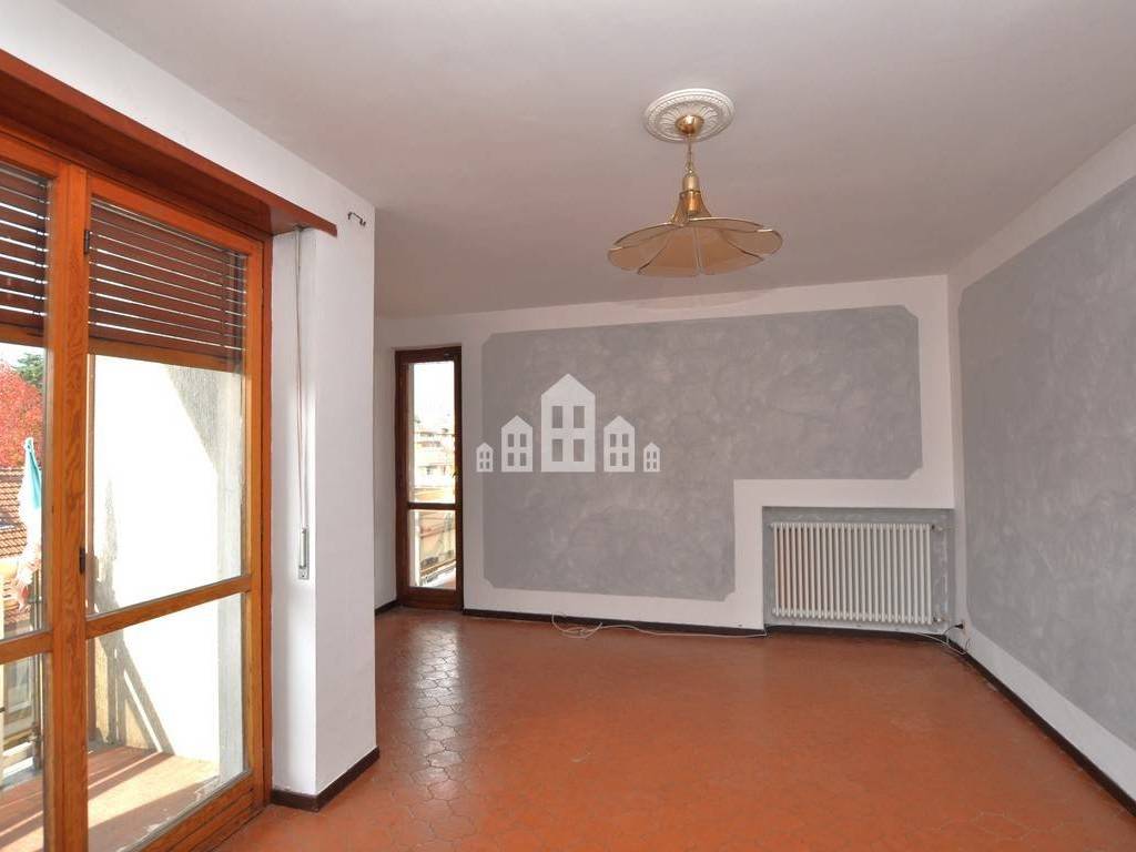 Appartamento a Cuorgnè in Via Torino, 31 - Foto 2
