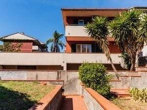 Villa a Aci catena in Via Grazia Deledda - Foto 2