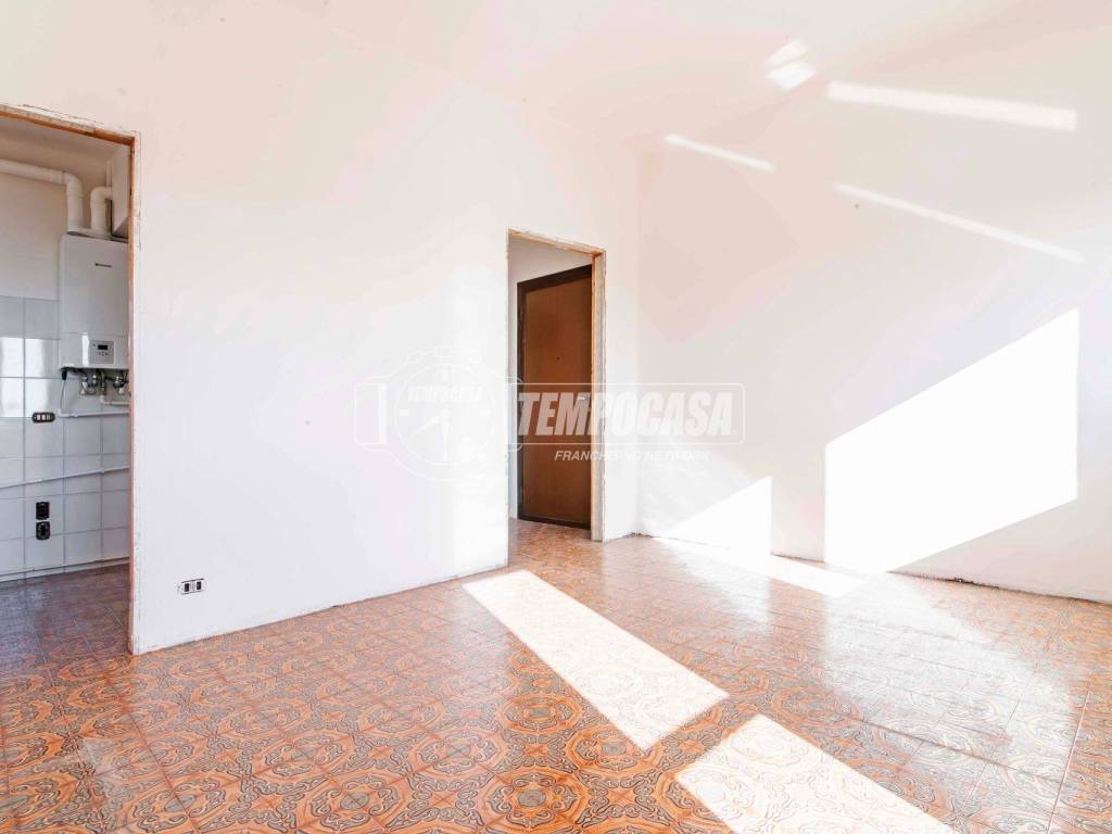 Appartamento a Mozzate in Via TRENTO - Foto 4