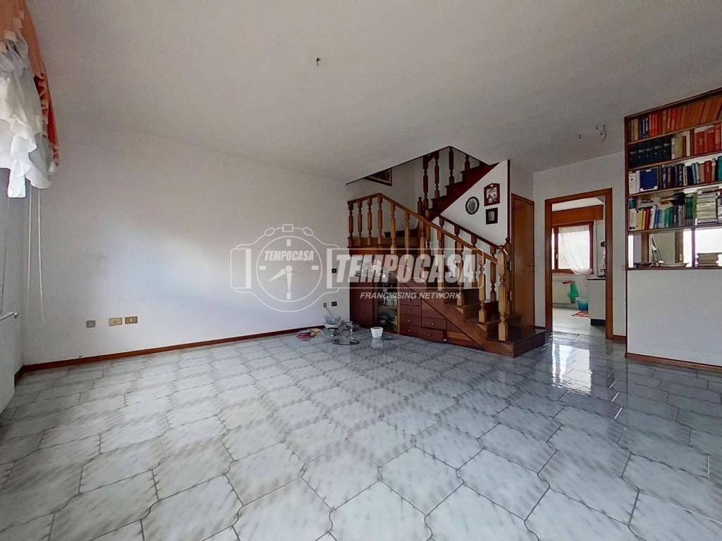 Appartamento a Assemini in Via Kolbe 12 - Foto 3