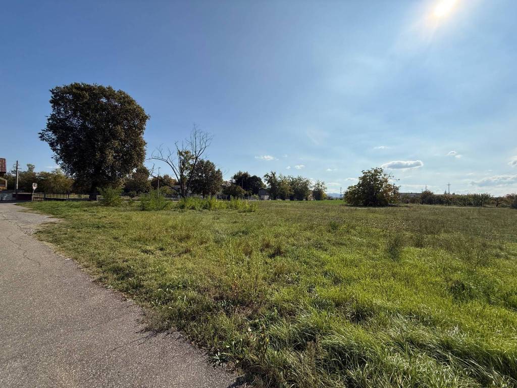Terreno a Voghera in Via Angelo Salvaneschi - Foto 2