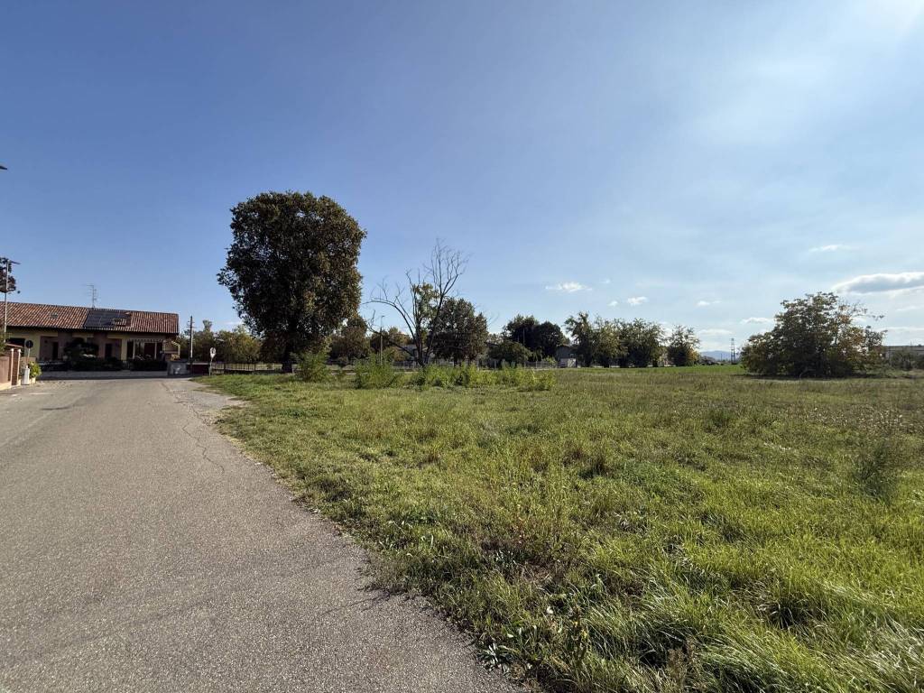 Terreno a Voghera in Via Angelo Salvaneschi - Foto 5