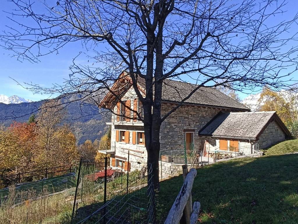 Casa indipendente a Crodo in Località Aleccio - Foto 2