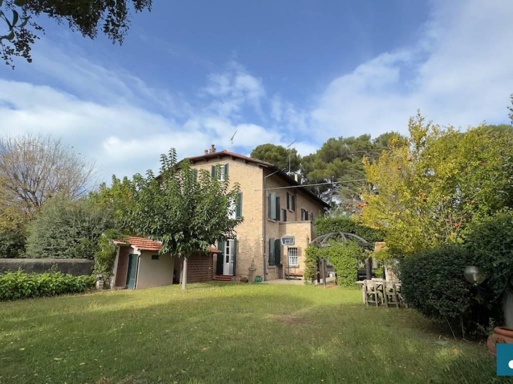 Villa a Rosignano marittimo in Via Dante Alighieri, 26 - Foto 5