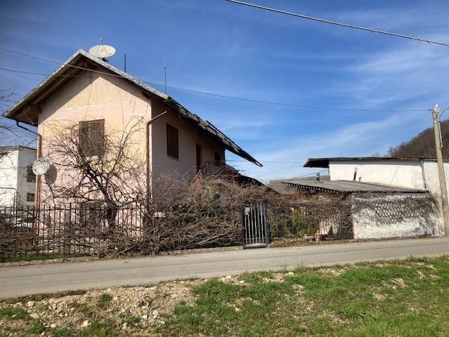Rustico / casale a Cavour in Via Barrata, 21 - Foto 2