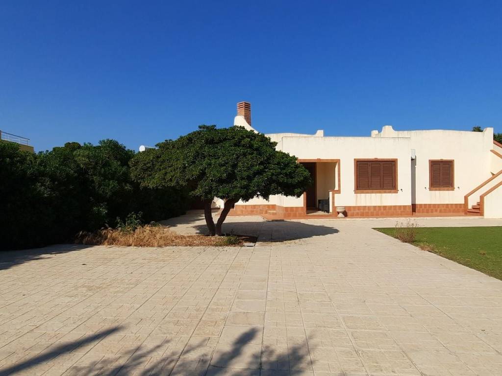 Villa a Avola in Via Falaride - Foto 3