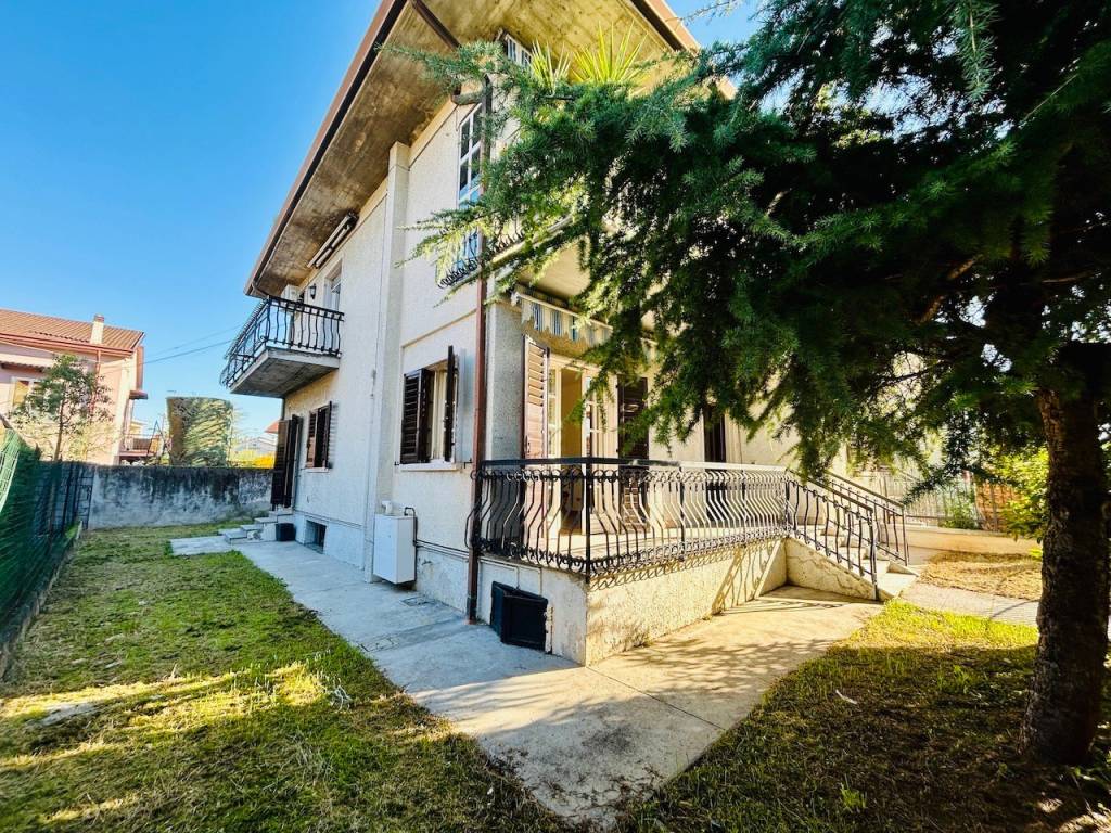 Appartamento a Villafranca di verona in Via Trento - Foto 2