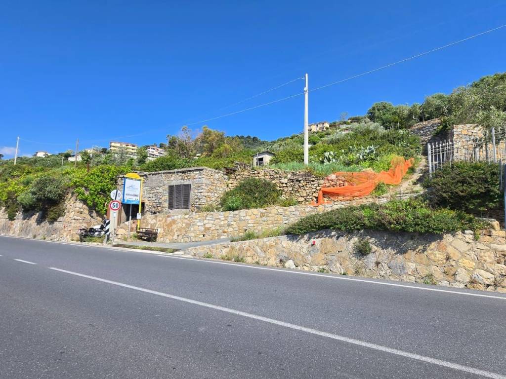 Rustico / casale a Cipressa in Via Aurelia - Foto 2