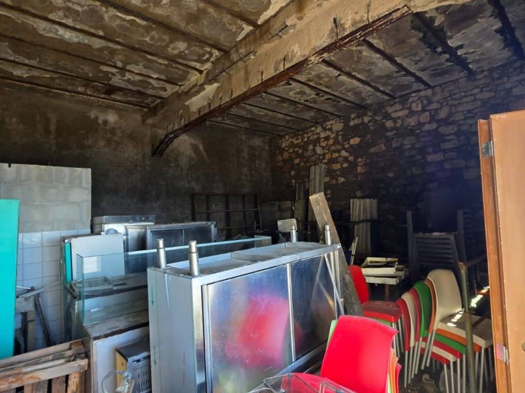 Rustico / casale a Cipressa in Via Aurelia - Foto 5