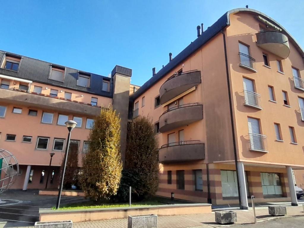 Appartamento a Erba in Corso 25 Aprile - Foto 5