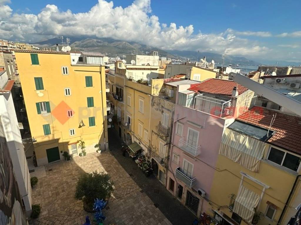 Appartamento a Gaeta in Via Indipendenza vico 3 - Foto 2