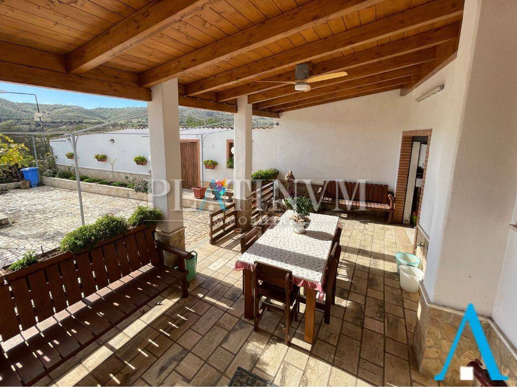 Villa a San giovanni rotondo in Contrada Pantano di Sant'Egidio - Foto 3