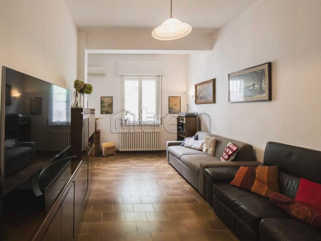 Appartamento a Saronno in Via San Gabriele del Carso, 7 - Foto 2